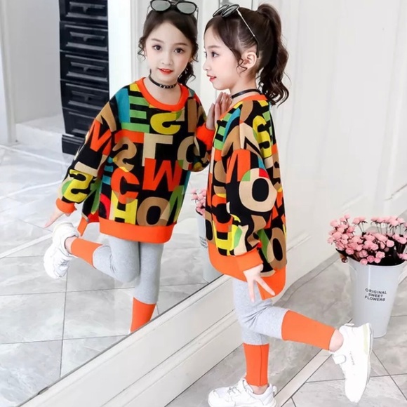 Letter sweater set - Picture 1 of 3